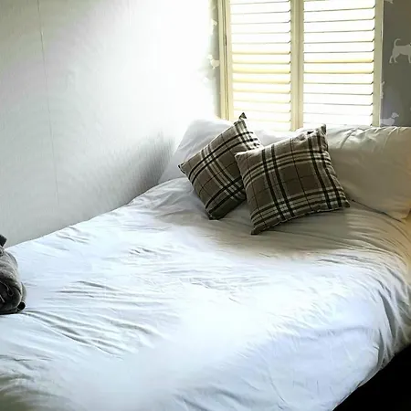 The Queen Catherine 3*