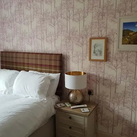 The Queen Catherine 3* 奥斯莫瑟尔雷